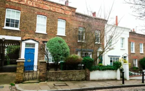 Charming-residential-area-with-properties-suited-for-HMO-Management-in-London