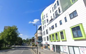 Student-Flats-Southampton-Bright-contemporary-student-flats-with-green-accents-in-Southamptons-city-center