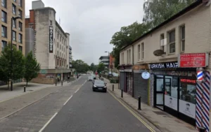Student-Flats-Southampton-Urban-street-view-with-a-mix-of-shops-and-student-accommodation-in-Southampton