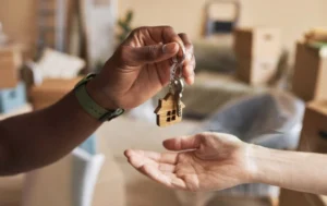 Rent-to-Rent-key-handover