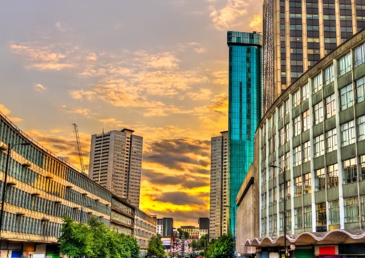 Afternoon-sky-Building-in-birmingham-Prem-Property