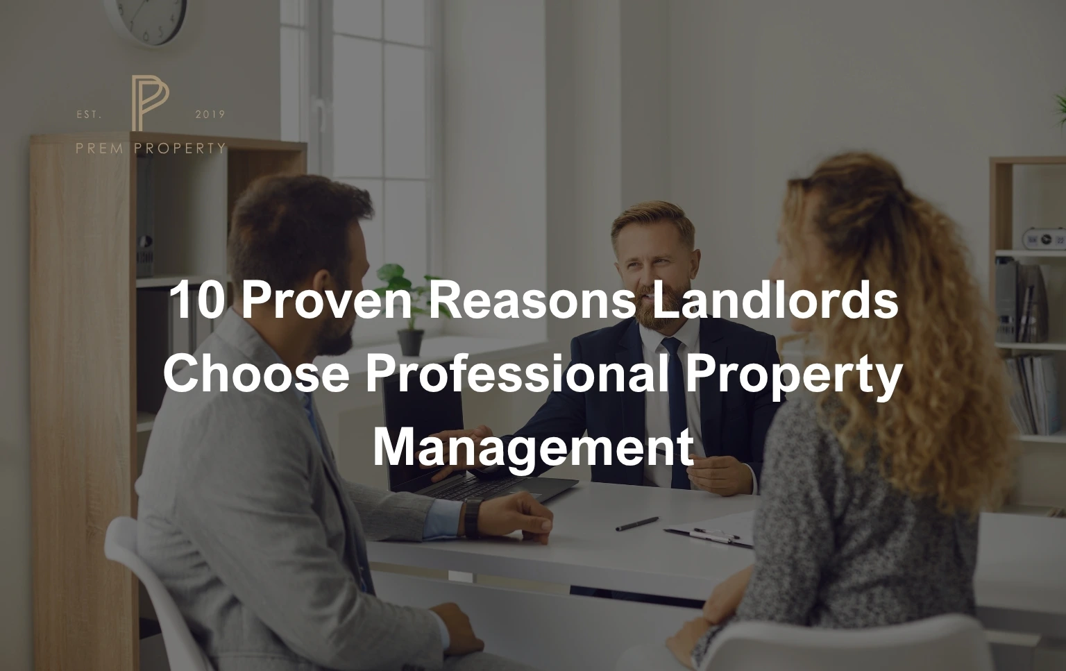 Landlords-meeting-about-Professional-Property-Management