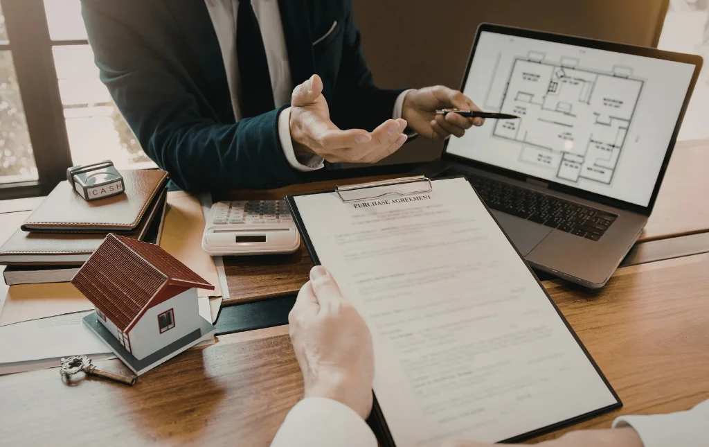 C2-Conversions-Businessman-explaining-purchase-agreement